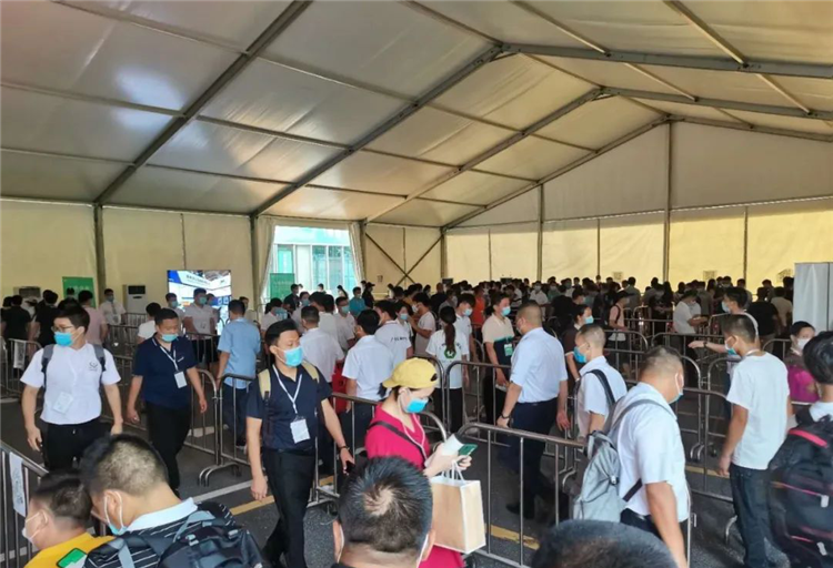 廣州遮陽(yáng)門窗展今日開(kāi)展,人氣爆棚! 展會(huì)新聞 第5張-聯(lián)拓創(chuàng)意