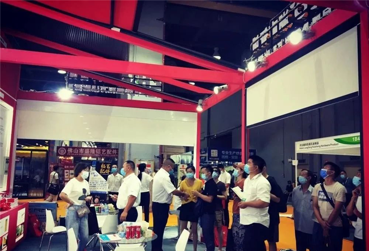 廣州遮陽(yáng)門窗展今日開(kāi)展,人氣爆棚! 展會(huì)新聞 第10張-聯(lián)拓創(chuàng)意