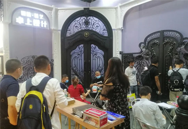 廣州遮陽(yáng)門窗展今日開(kāi)展,人氣爆棚! 展會(huì)新聞 第11張-聯(lián)拓創(chuàng)意